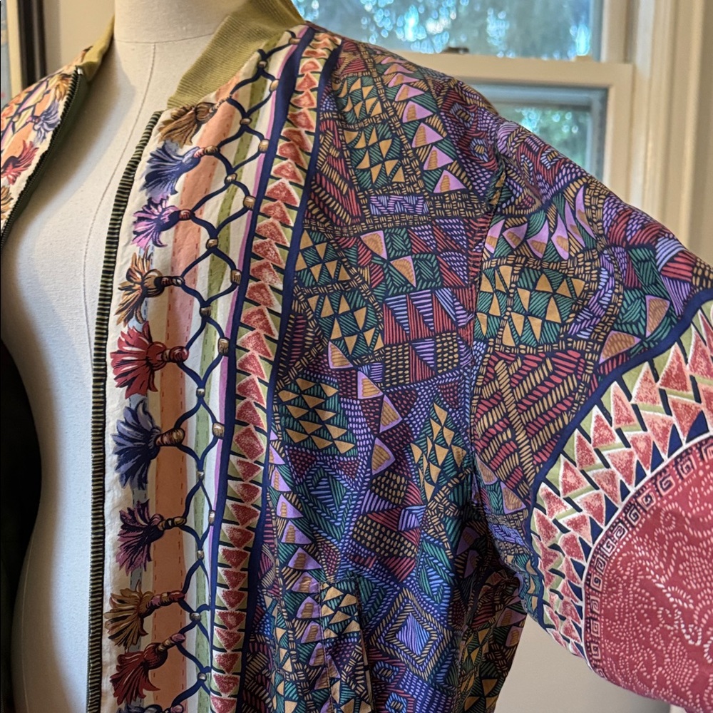 Vintage Silk Club Geometric Women's silk Bomber Jacket - Picture 3 of 7